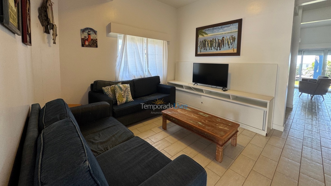 Casa para aluguel de temporada em Bombinhas (Canto Grande)