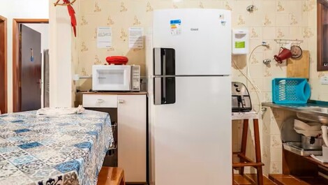 Cozinha com equipamentos_3