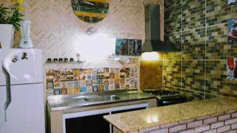 Chalet a minutos de la playa de Perequê /churas/WIFi250MB/Garg