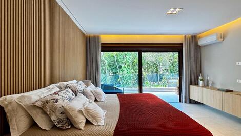 CASA ALTO PADRÃO NA PEAIA DE CAMBURY