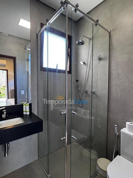 Casa para aluguel de temporada em São Sebastião (Camburi)