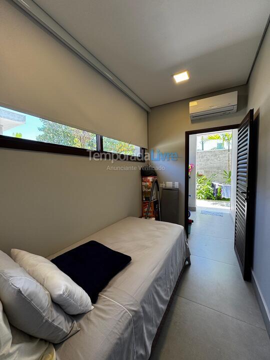 Casa para aluguel de temporada em São Sebastião (Camburi)