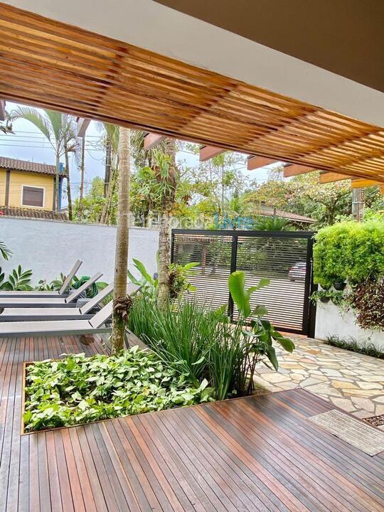 Casa para alquiler de vacaciones em São Sebastião (Praia da Baleia)