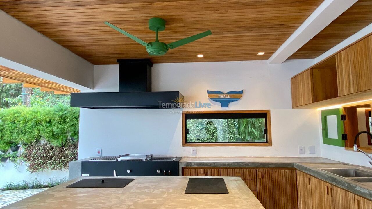 Casa para alquiler de vacaciones em São Sebastião (Praia da Baleia)