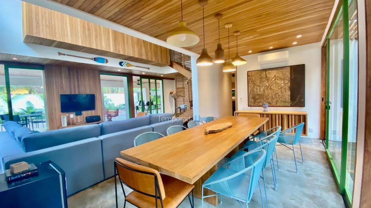 Casa para alquiler de vacaciones em São Sebastião (Praia da Baleia)