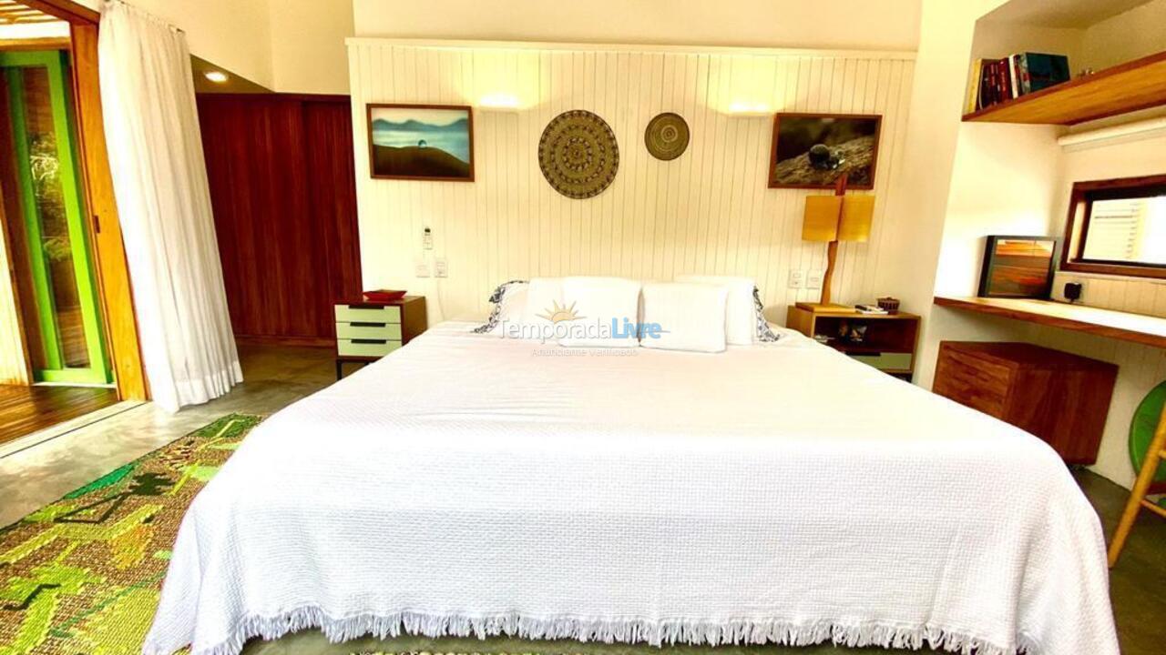 Casa para alquiler de vacaciones em São Sebastião (Praia da Baleia)