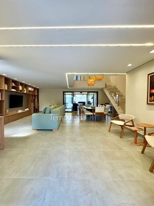 Casa para alquiler de vacaciones em São Sebastião (Barra do Sahy)