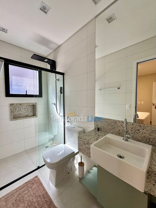 Casa para alquiler de vacaciones em São Sebastião (Barra do Sahy)