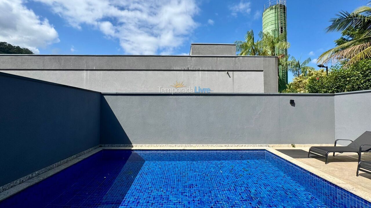 Casa para alquiler de vacaciones em São Sebastião (Barra do Sahy)