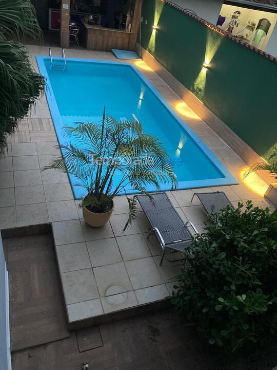 Casa para aluguel de temporada em Caraguatatuba (Porto Novo)