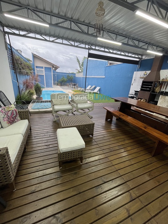 Casa para aluguel de temporada em Guaratuba (Bal Brejatuba)