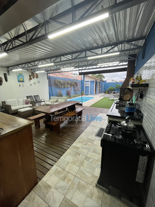 Casa para aluguel de temporada em Guaratuba (Bal Brejatuba)