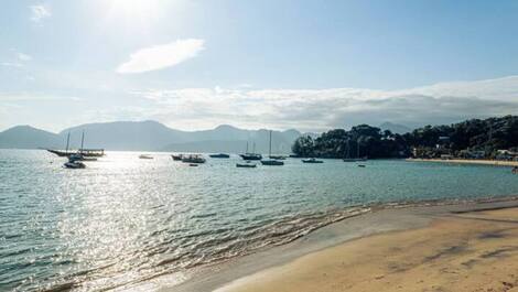 Paradise in Angra- P.Biscaia LOFT 2 Boots FEET IN THE SAND. GARAGE