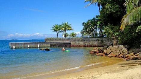 Paradise in Angra- P.Biscaia LOFT 2 Boots FEET IN THE SAND. GARAGE