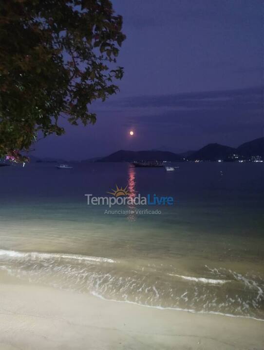 Apartment for vacation rental in Angra dos Reis (Biscaia)