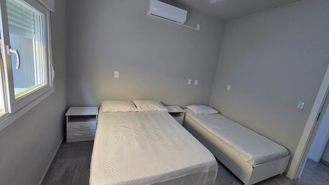 3-bedroom vacation home in Bombinhas