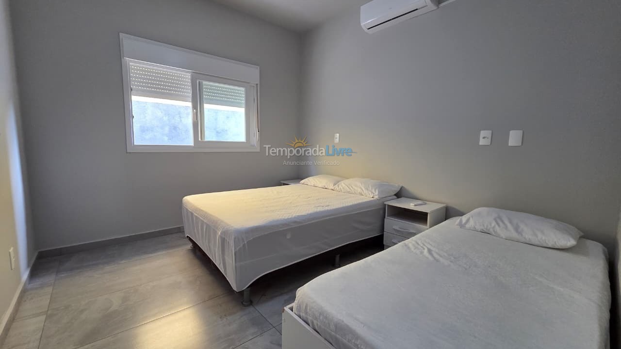 House for vacation rental in Bombinhas (Praia de Bombas)