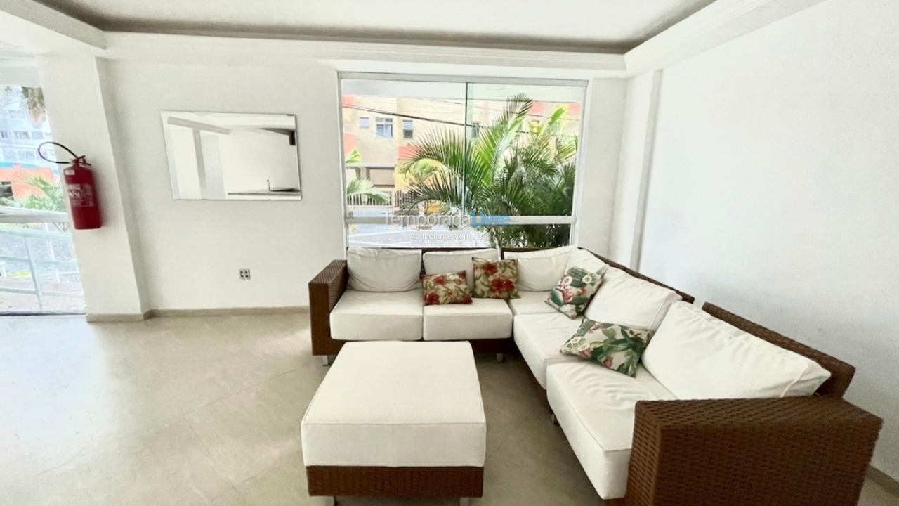 Apartamento para aluguel de temporada em Arraial do Cabo (Prainha)