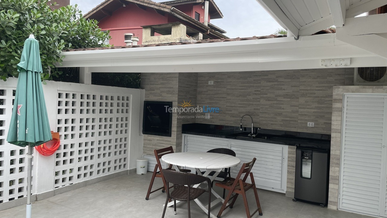 Casa para aluguel de temporada em São Sebastião (Maresias)