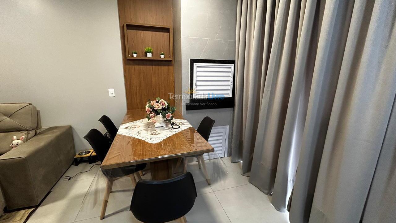 Apartamento para alquiler de vacaciones em Bombinhas (Praia de Zimbros)