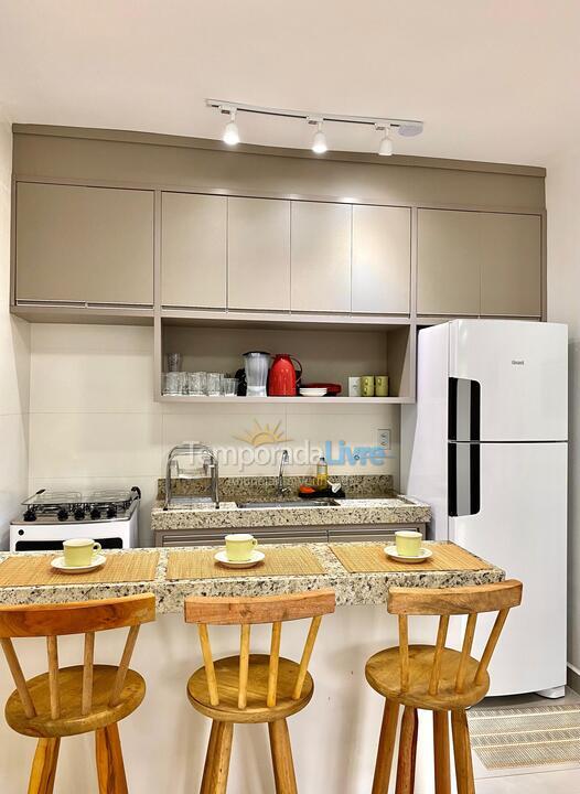 Apartamento para aluguel de temporada em Ubatuba (Praia Grande)