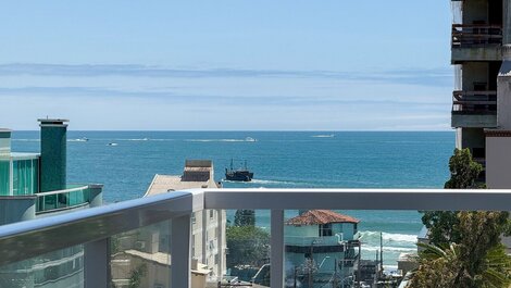 407- 2-suite apartment near the beach