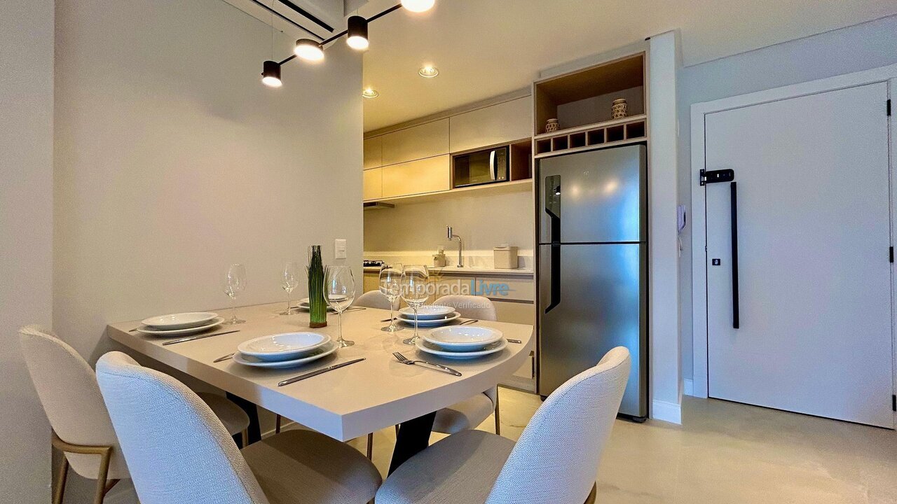 Apartment for vacation rental in Bombinhas (Praia de Bombas)