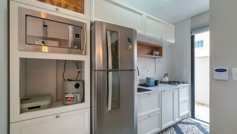 196 - Jardín 03 habitaciones y jacuzzi en Mariscal