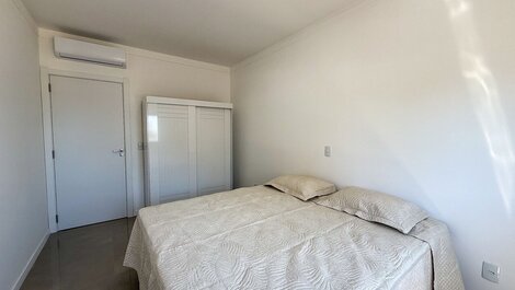 407- 2-suite apartment near the beach