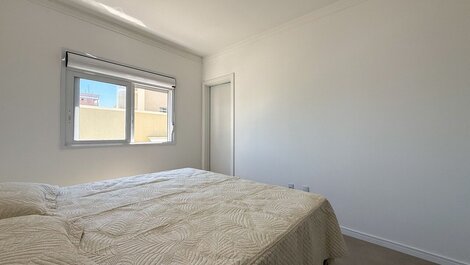 407- 2-suite apartment near the beach