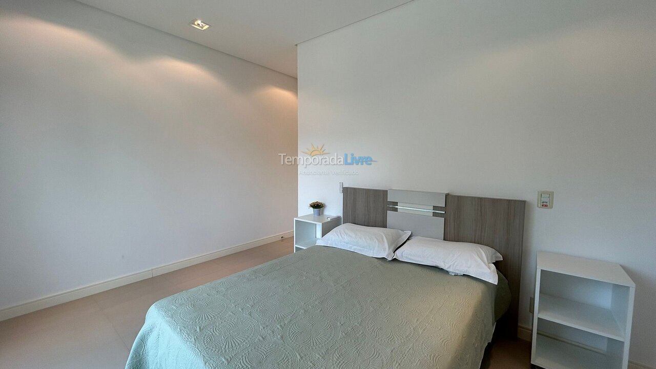 Apartment for vacation rental in Bombinhas (Mariscal)