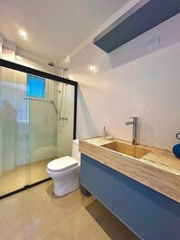 408- Apartamento de 2 suites en la playa de Bombas