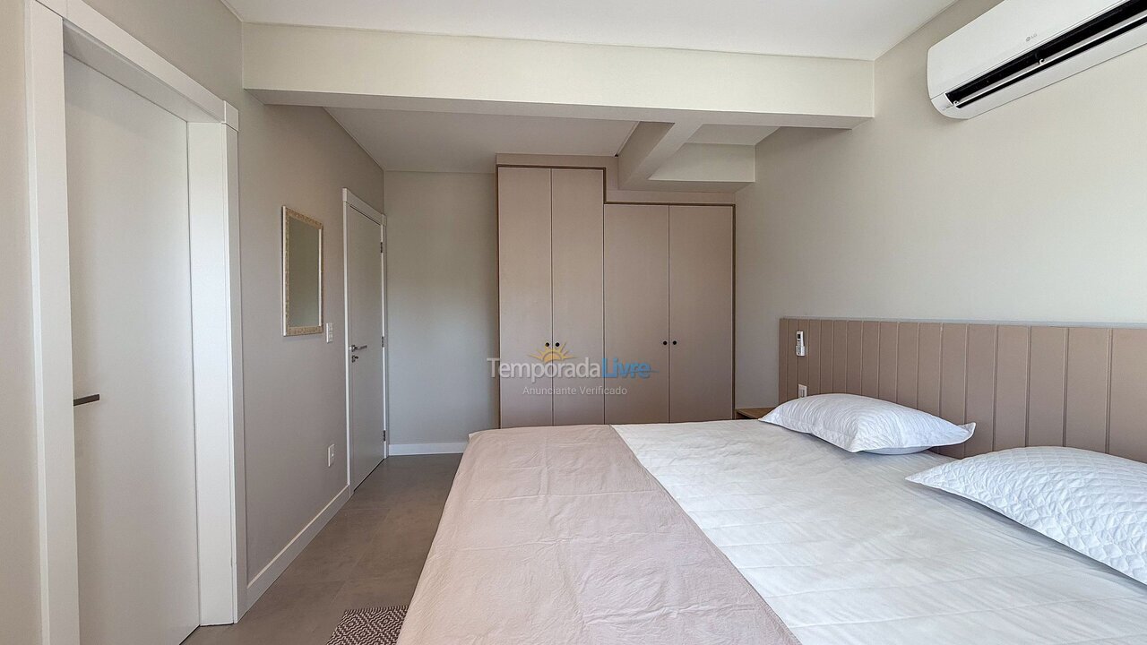 Apartment for vacation rental in Bombinhas (Mariscal)