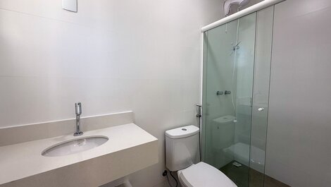 407- 2-suite apartment near the beach