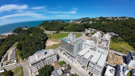 018 - Apto 1 dorm Area de lazer Completo com Piscina