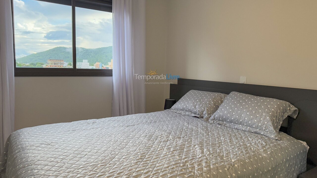 Apartamento para aluguel de temporada em Bombinhas (Praia de Bombas)