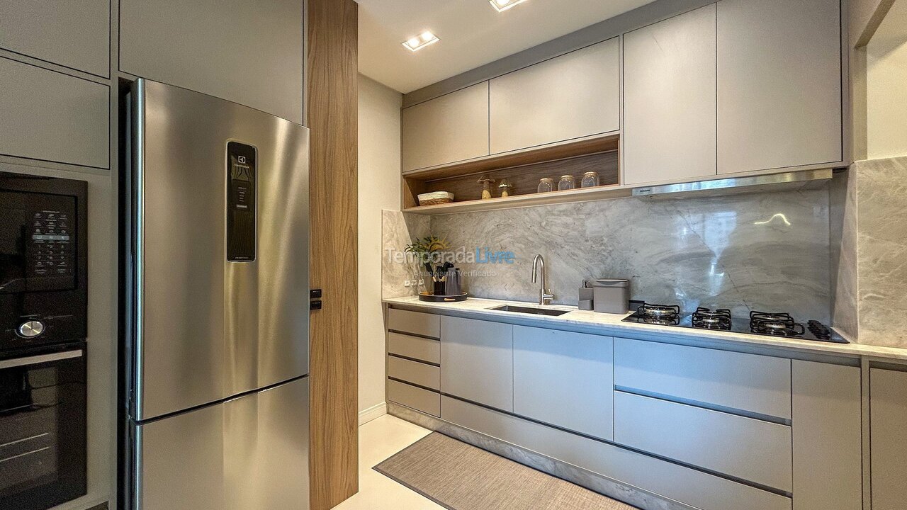 Apartamento para alquiler de vacaciones em Bombinhas (Praia de Bombas)