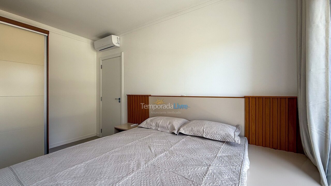 Apartment for vacation rental in Bombinhas (Praia de Bombas)