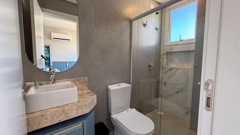 201 - Spacious duplex with 3 suites in Mariscal