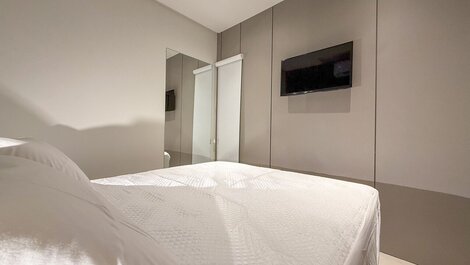 018 - Apto 1 dorm Area de lazer Completo com Piscina