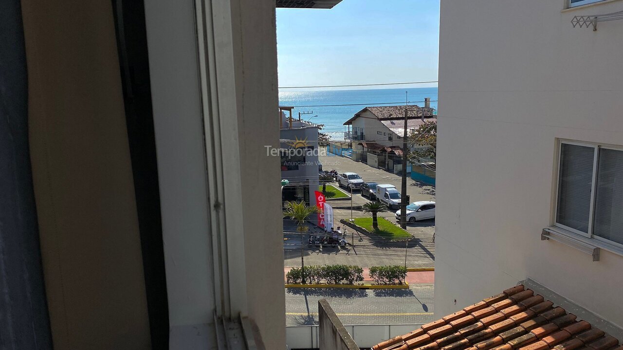 Apartamento para aluguel de temporada em Bombinhas (Praia de Bombas)