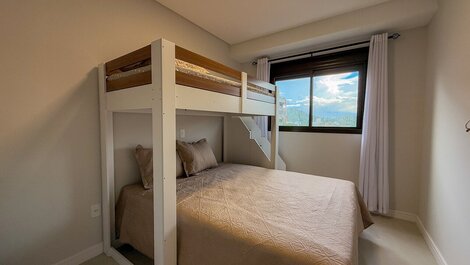 256 - Apto 2 dormitórios com piscina em Bombas