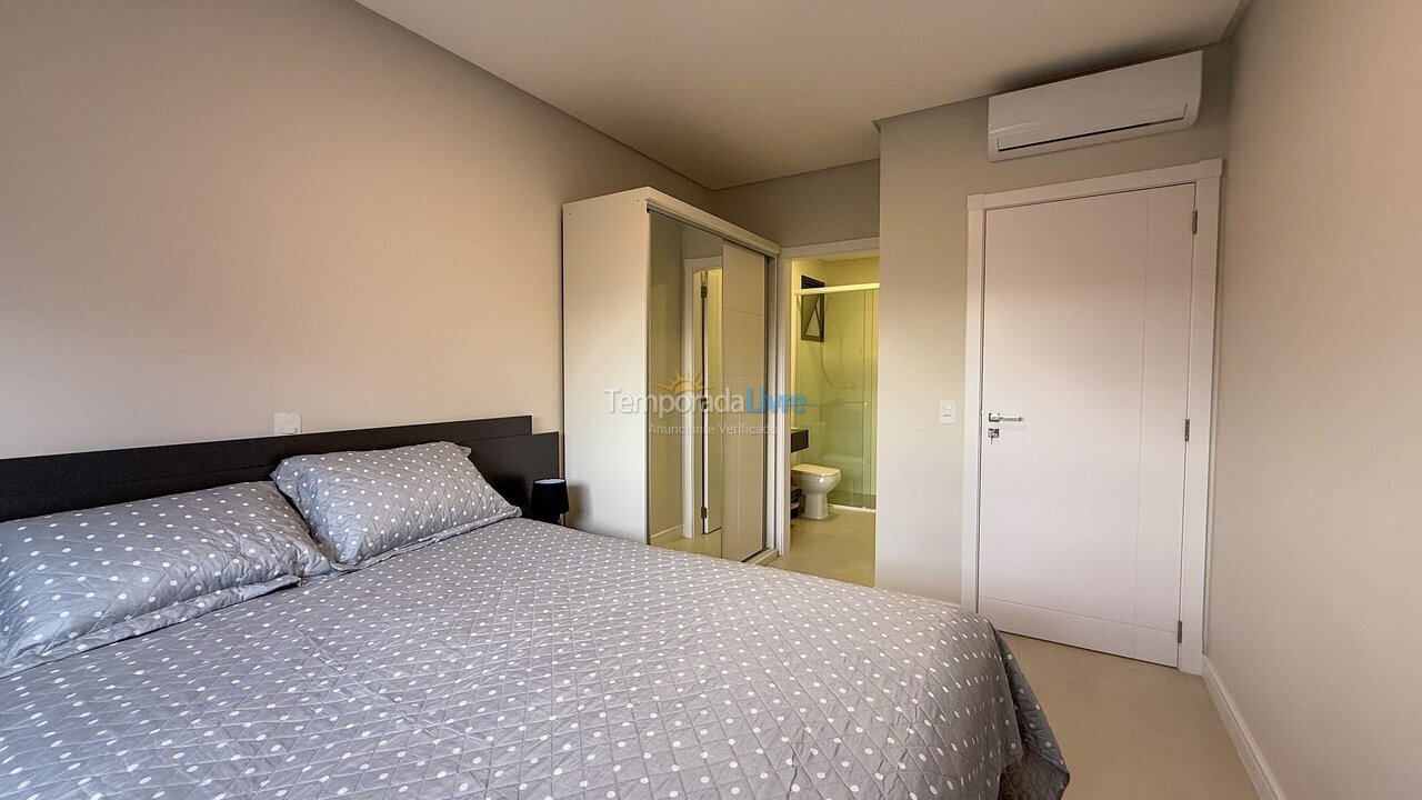 Apartamento para aluguel de temporada em Bombinhas (Praia de Bombas)