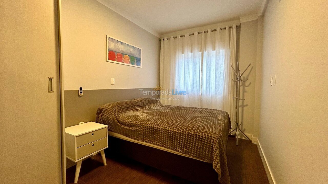 Apartment for vacation rental in Bombinhas (Praia de Bombas)