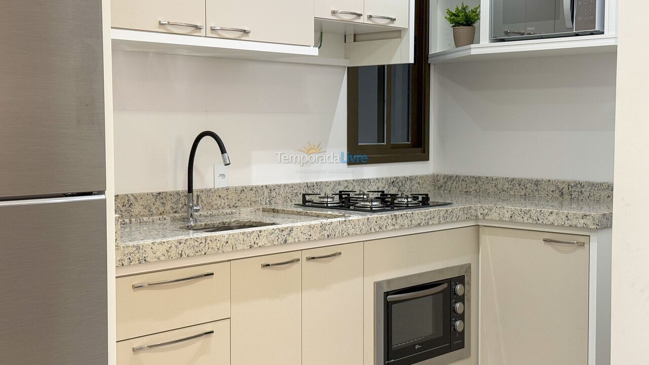 Apartamento para aluguel de temporada em Bombinhas (Praia de Bombas)