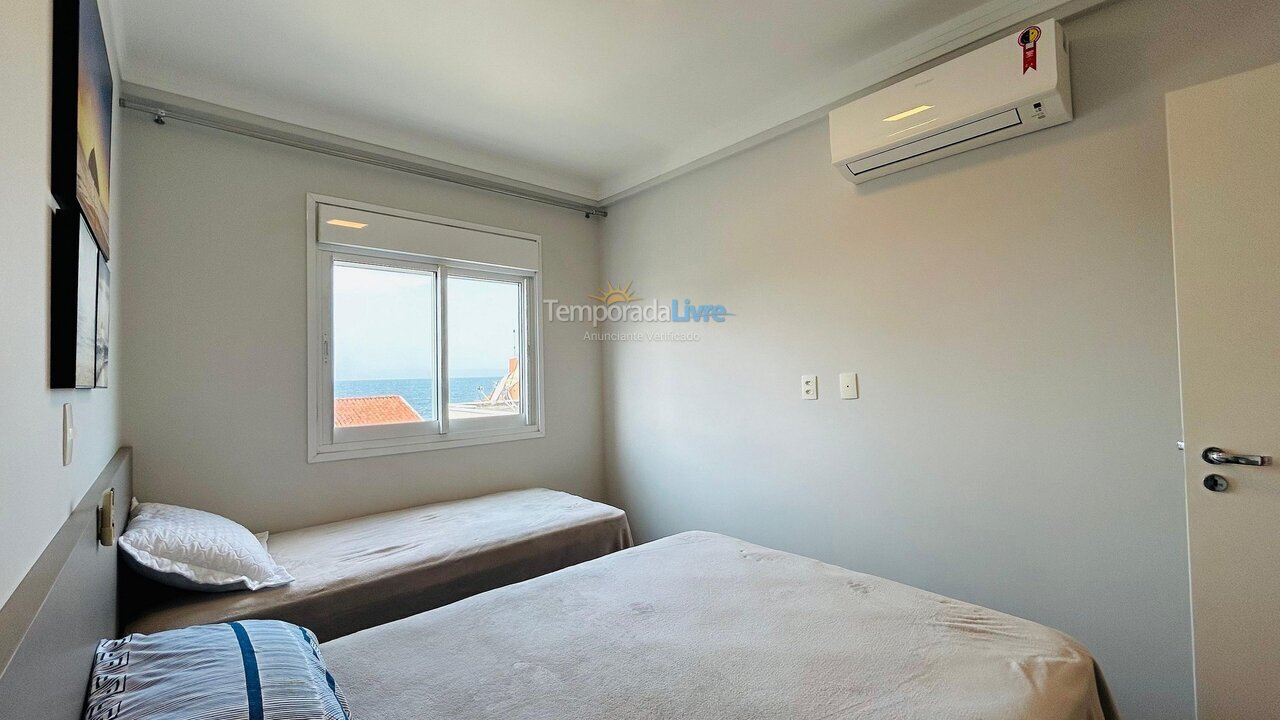 Apartment for vacation rental in Bombinhas (Praia de Bombas)