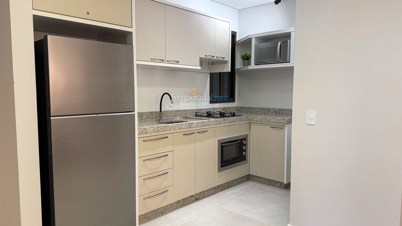 Apartamento para aluguel de temporada em Bombinhas (Praia de Bombas)