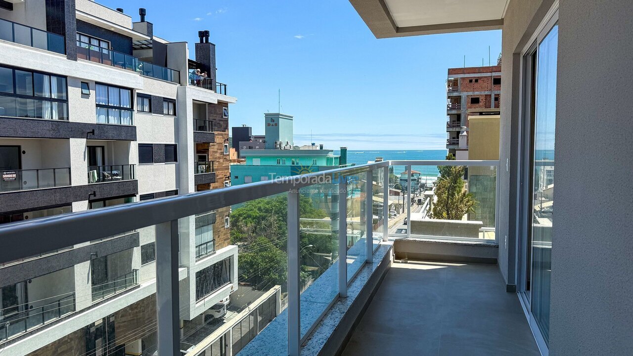 Apartment for vacation rental in Bombinhas (Praia de Bombas)