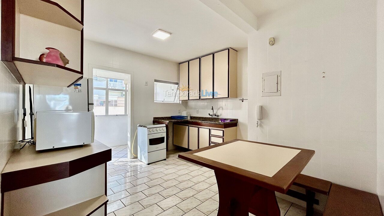 Apartamento para aluguel de temporada em Bombinhas (Praia de Bombas)