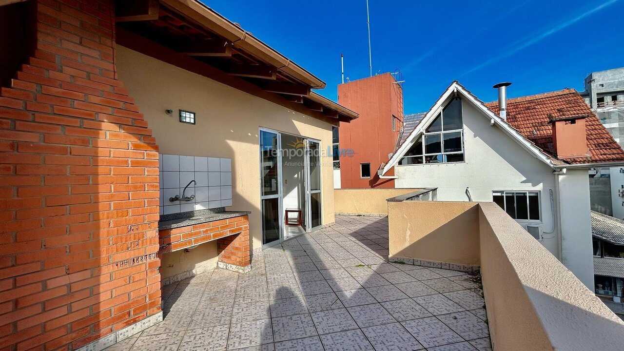 Apartamento para aluguel de temporada em Bombinhas (Praia de Bombas)